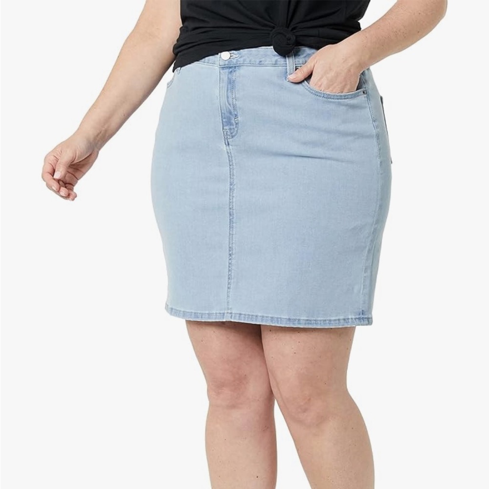 Amazon Essentials Women's Classic 5-Pocket Denim Skirt